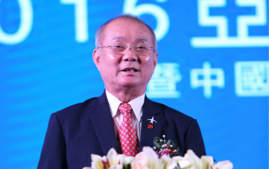杨天华